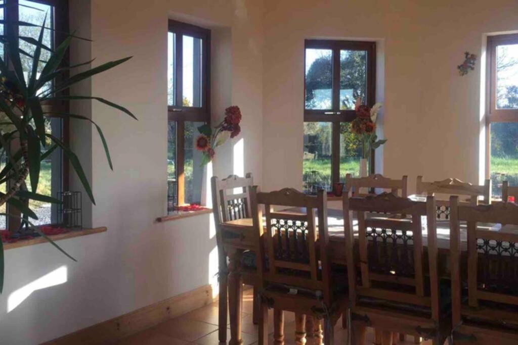 Annies Meadow. Villa Knock  Exterior foto