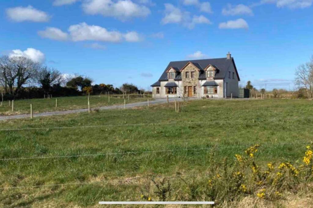 Annies Meadow. Villa Knock  Exterior foto